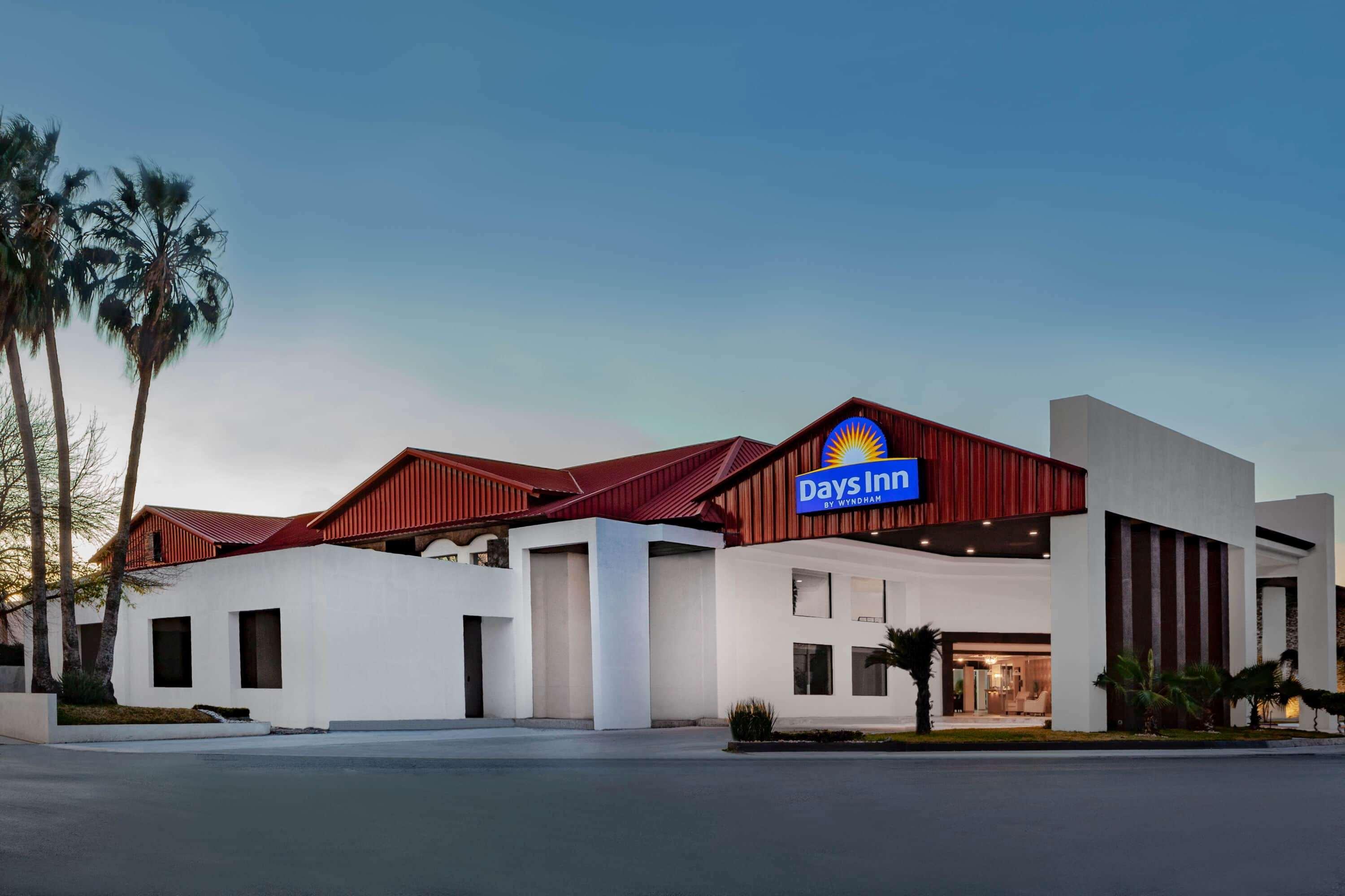 Days Inn By Wyndham Piedras Negras Extérieur photo